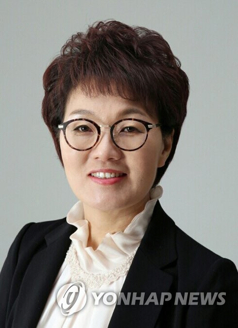더불어민주당 여성국 국장과 문재인 정부 청와대 균형인사비서관을 지낸 권향엽 전남 순천광양곡성구례을 예비후보.<연합뉴스 사진>